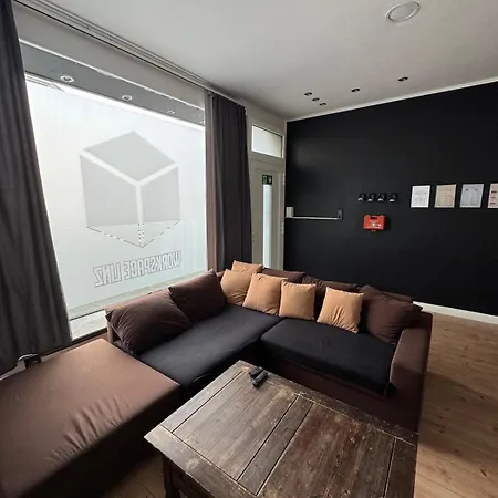 Room 2 - Shared House Lägenhet *